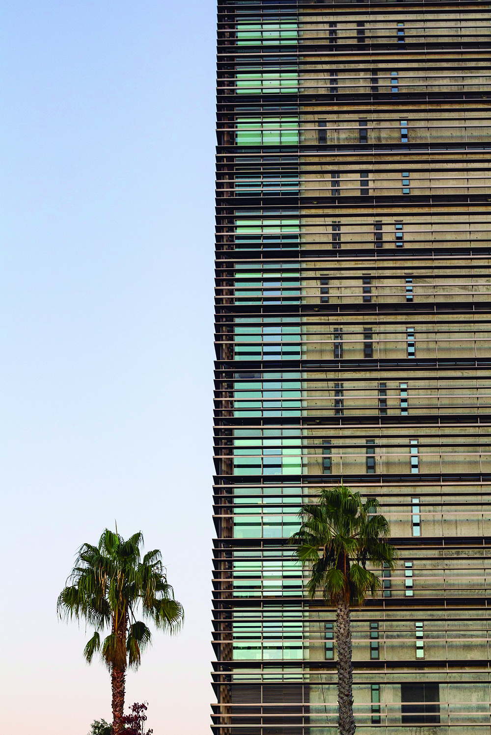 157 – EDIFICIO. Julián Félix Félix copia